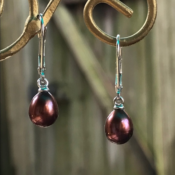 Jewelry - NEW Bronze Pearl Earrings